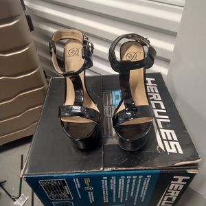 Women's Black Wedge Platform's